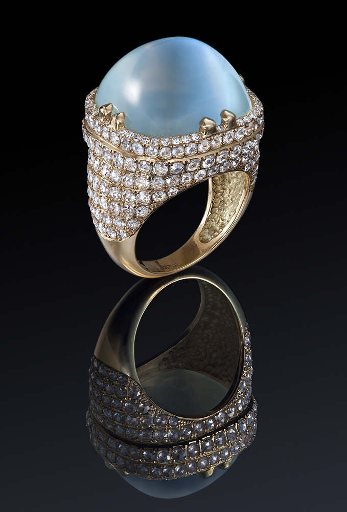 Фото ювелирных изделий Бриллианты Лунный Кабошон Diamond Jewellery