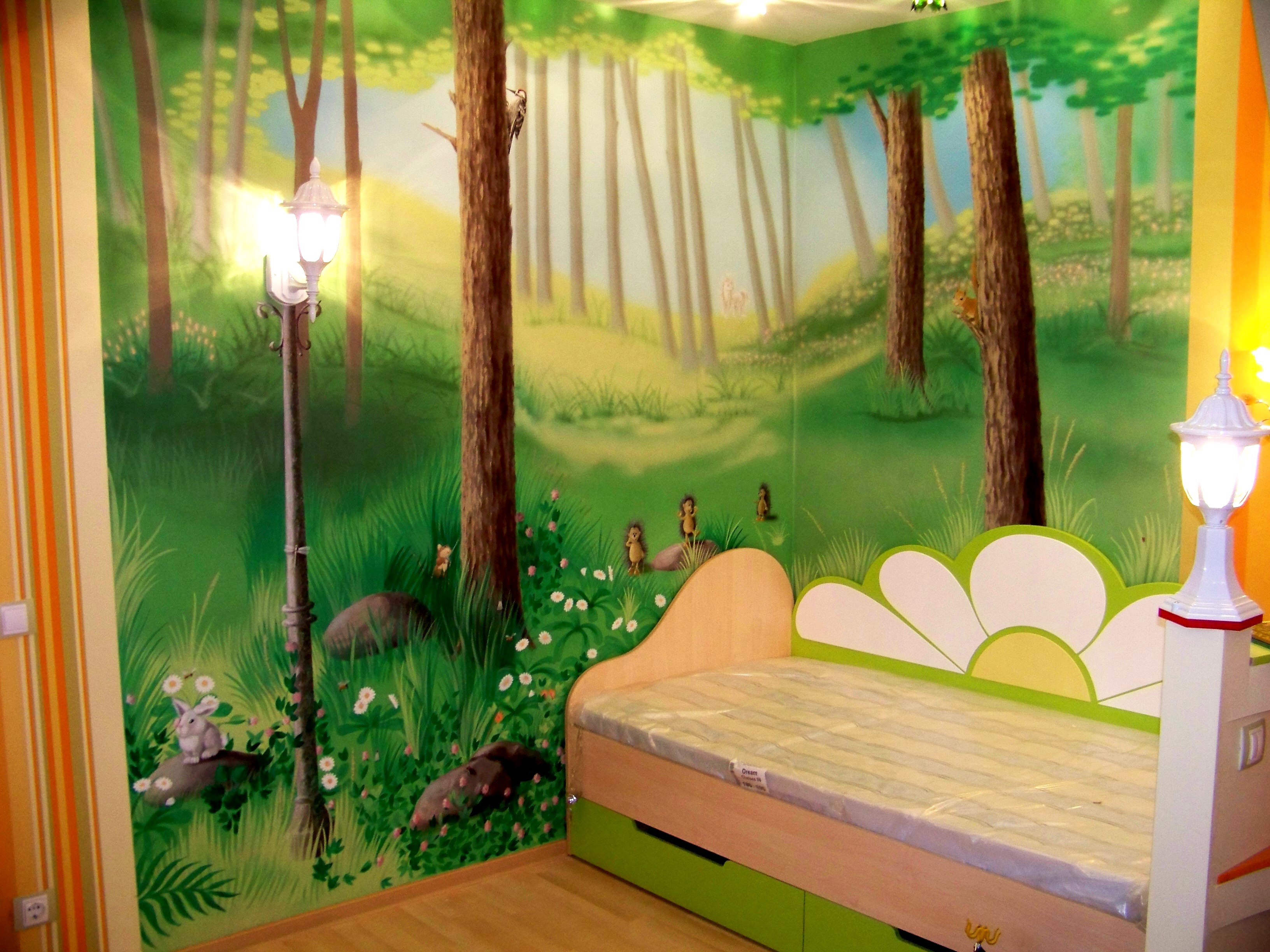 роспись стен в детской комнате