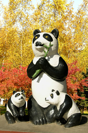 статуя панда