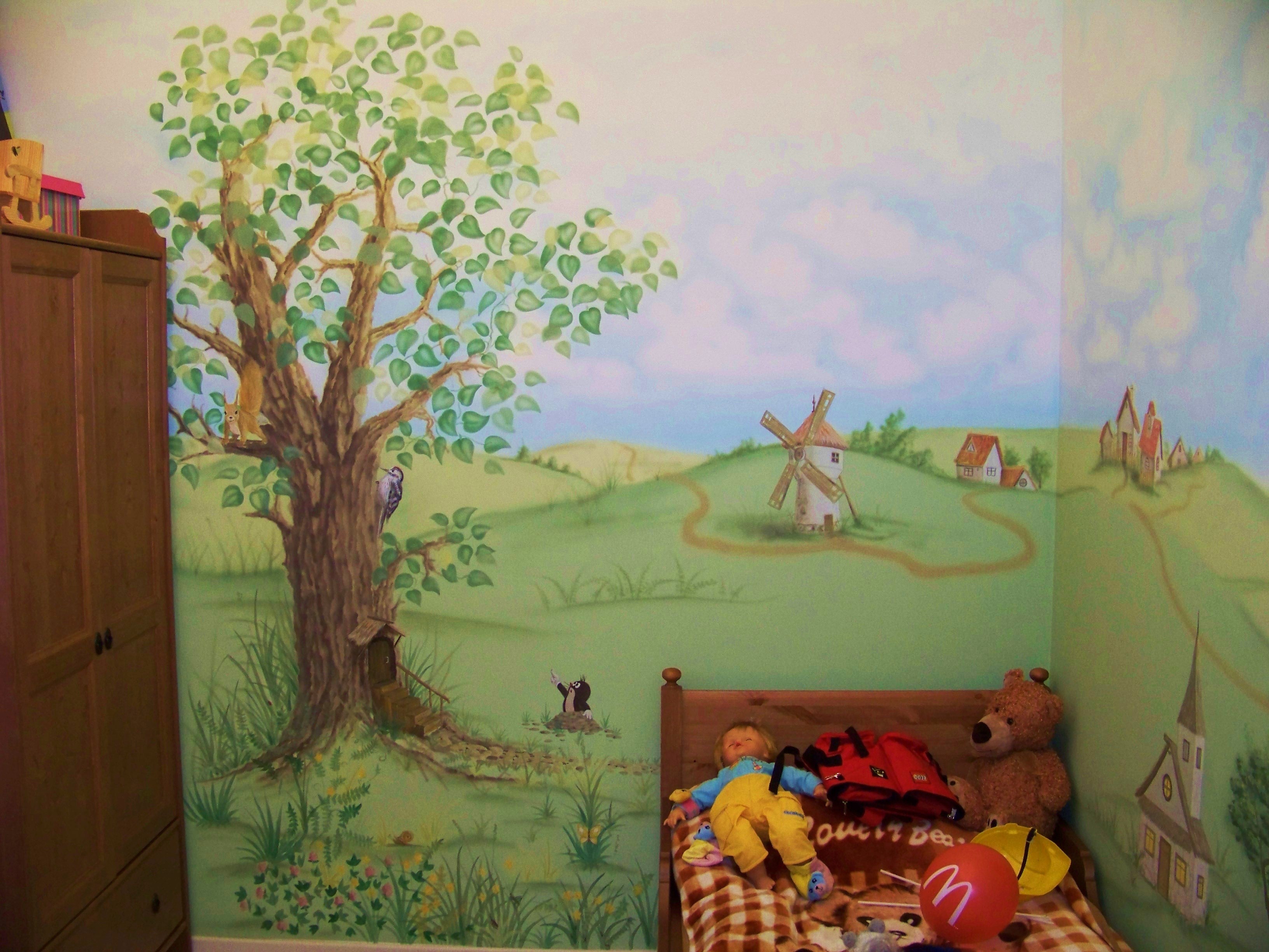 роспись стен в детской комнате