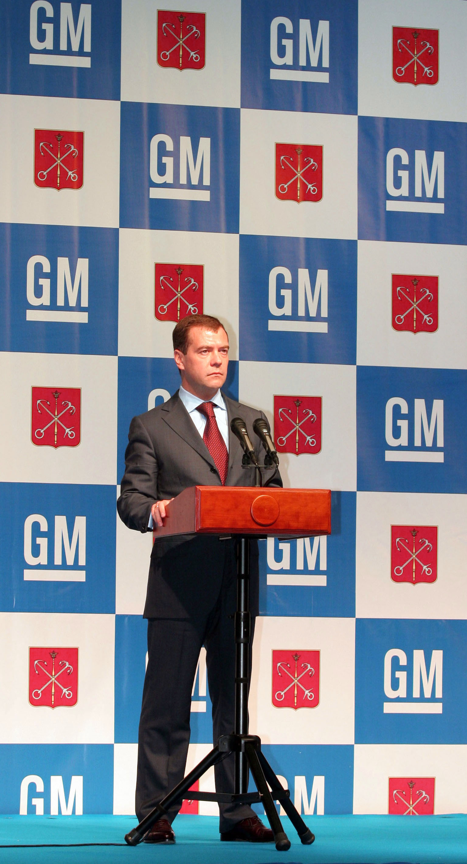 Д.А.Медведев,открытие завода GM в Санкт Петербурге