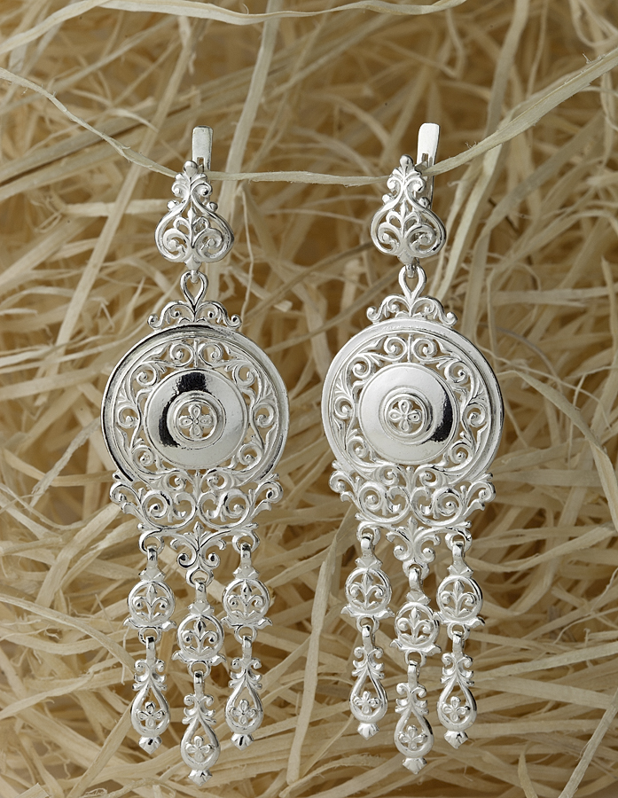 Фото ювелирных изделий из серебра. Diamond Jewellery