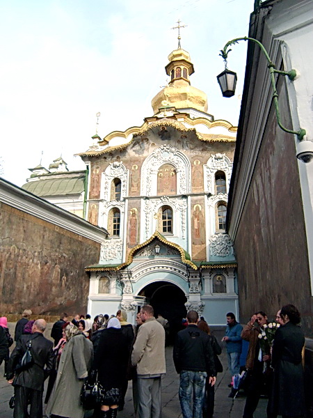 Киев. Вход в Печерскую лавру