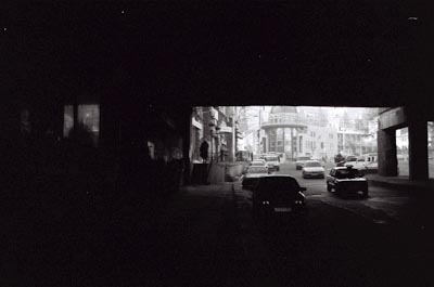город