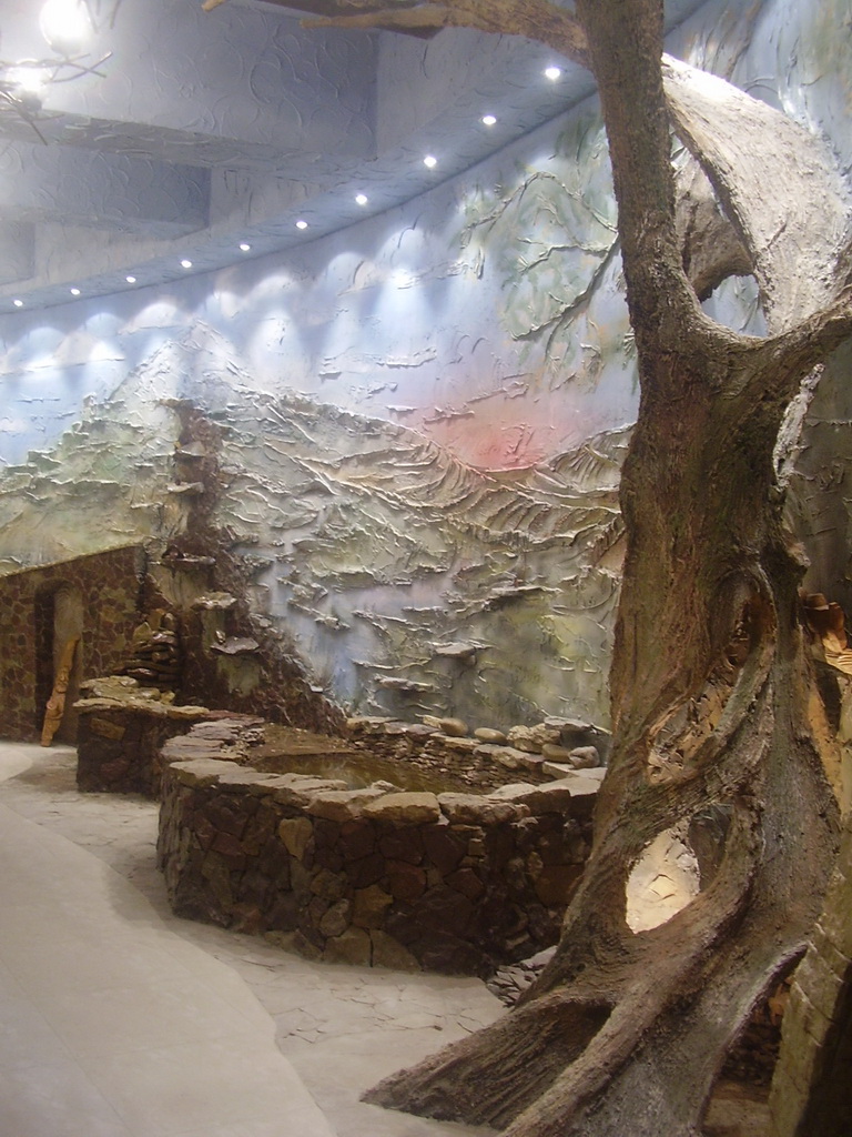дигустационный зал винзавода- басеин с водопадом